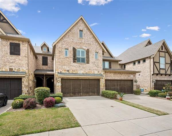 1623 Brook Grove Drive, Euless, TX 76039