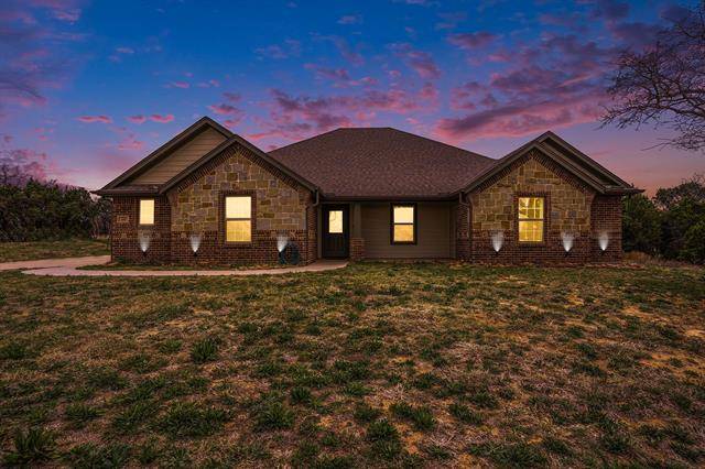 160 Cottongame Drive, Weatherford, TX 76088