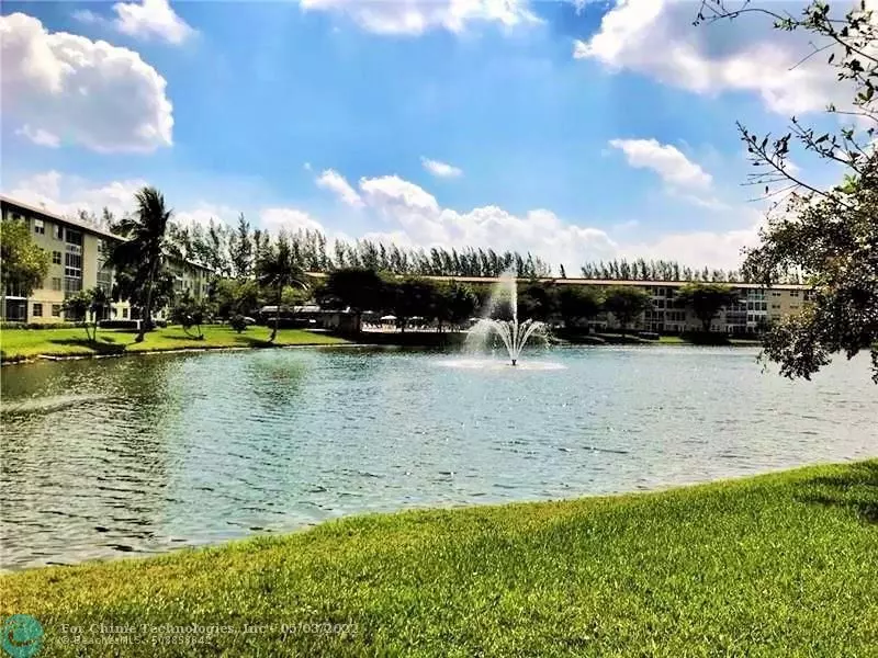 Coconut Creek, FL 33066,1802 Eleuthera Point  #L-2