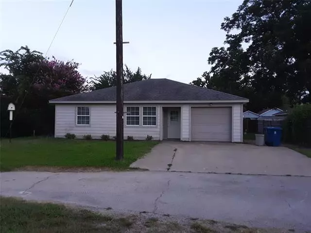 104 Dogwood Street, Edgewood, TX 75117