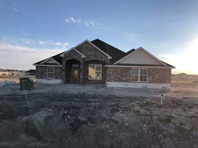 233 Stone Canyon Drive, Rhome, TX 76078