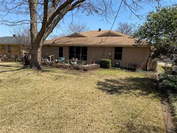 Wylie, TX 75098,320 Hilltop Lane