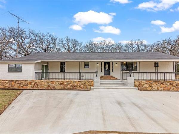 2174 N FM 51, Decatur, TX 76234