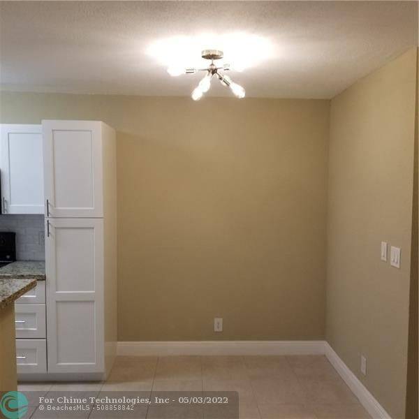 Davie, FL 33328,2906 S University Dr  #10104