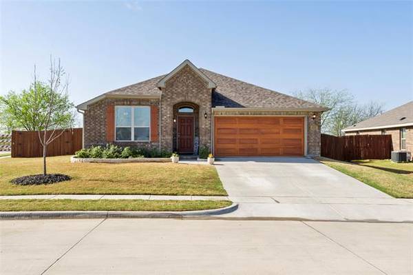 4715 Joshua Drive, Sanger, TX 76266