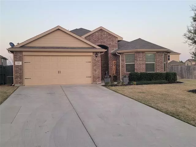 151 Creekview Drive, Azle, TX 76020