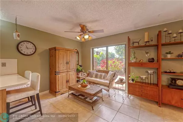 Palm Springs, FL 33461,281 Woodland Rd