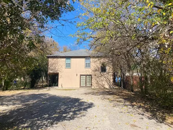 River Oaks, TX 76114,5312 Cornell Avenue