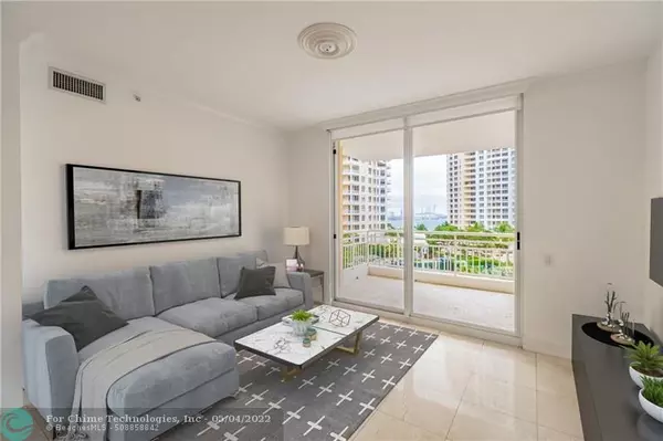 Miami, FL 33131,888 Brickell Key Dr  #907