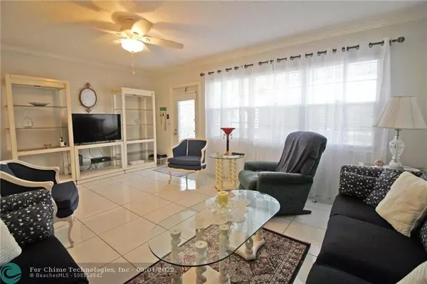 Deerfield Beach, FL 33442,156 Oakridge K  #156