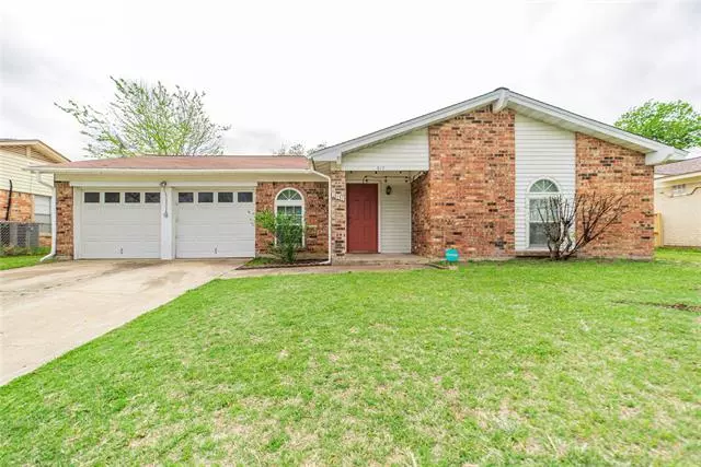 517 Irene Street, Burleson, TX 76028