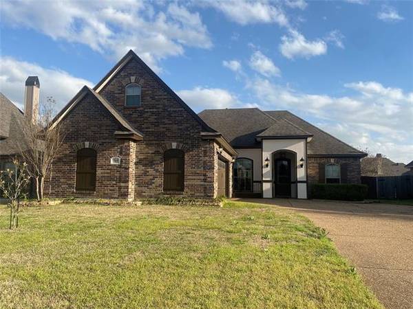 715 Saint Martin Lane, Bossier City, LA 71111