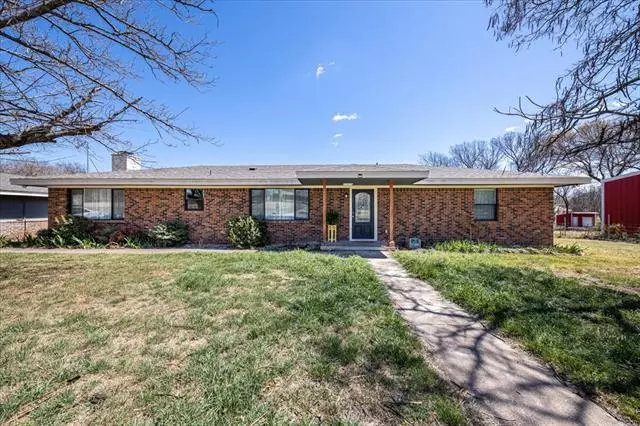 718 N Boundary Street, Weatherford, TX 76086