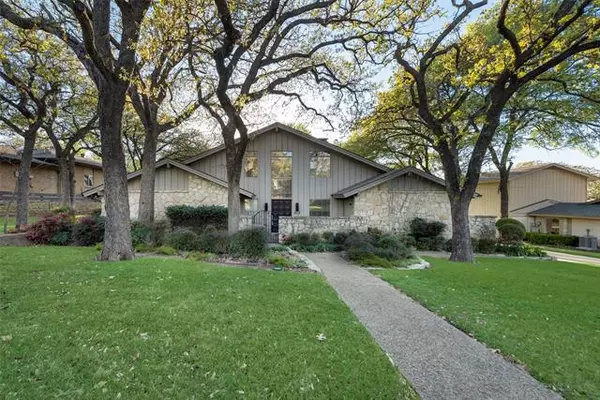 2112 Franklin Drive, Arlington, TX 76011