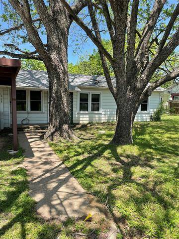 608 W Gilmer Street, Ennis, TX 75119