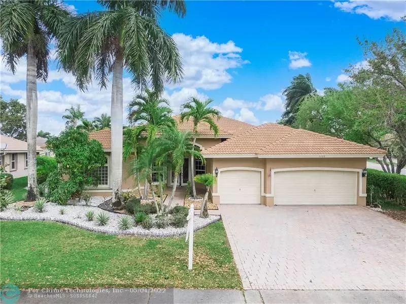 5269 Kensington Cir, Coral Springs, FL 33076