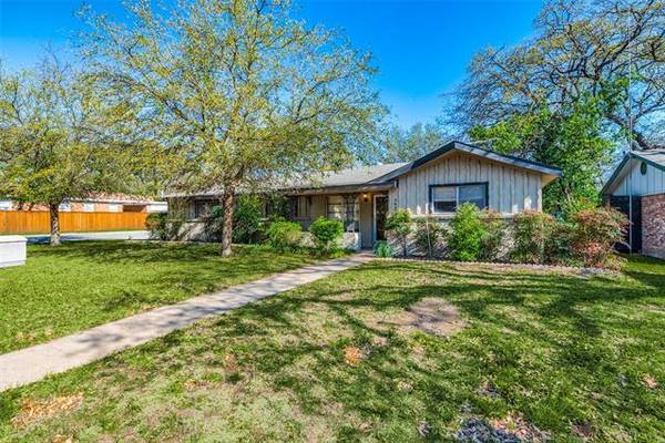 204 W Cheryl Avenue, Hurst, TX 76053