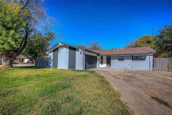 2101 Crockett Drive, Carrollton, TX 75006