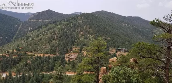 Manitou Springs, CO 80829,298 Sugarloaf Summit RD