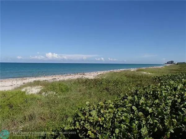 Hutchinson Island, FL 34949,5289 Jib Way