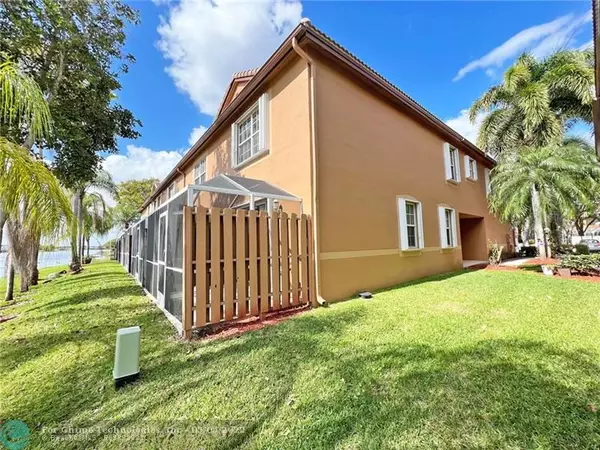 Weston, FL 33327,1315 Presidio Dr  #1