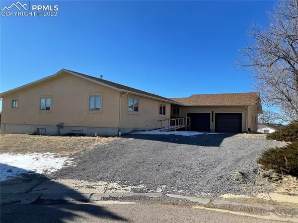 2107 Hillside CIR, Pueblo, CO 81008