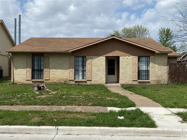 2913 Santa Anna Avenue, Dallas, TX 75228