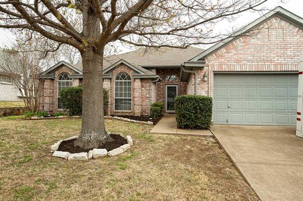 6809 Hickory Hollow Lane, North Richland Hills, TX 76182