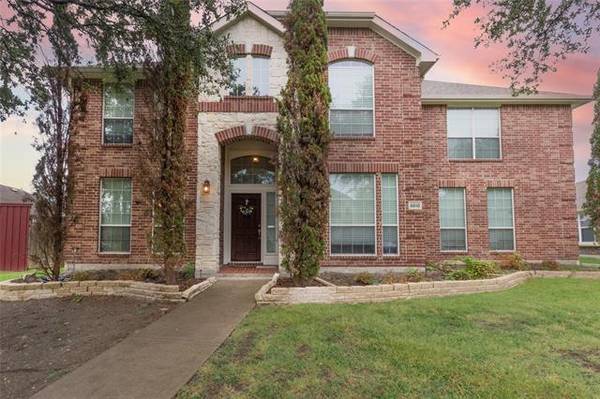 6810 Amesbury Lane, Rowlett, TX 75089