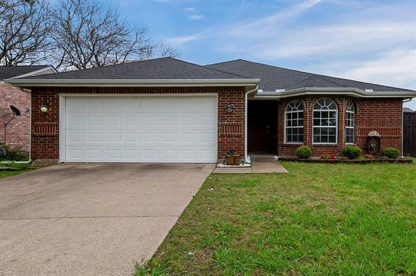 8102 Regatta Drive, Rowlett, TX 75089