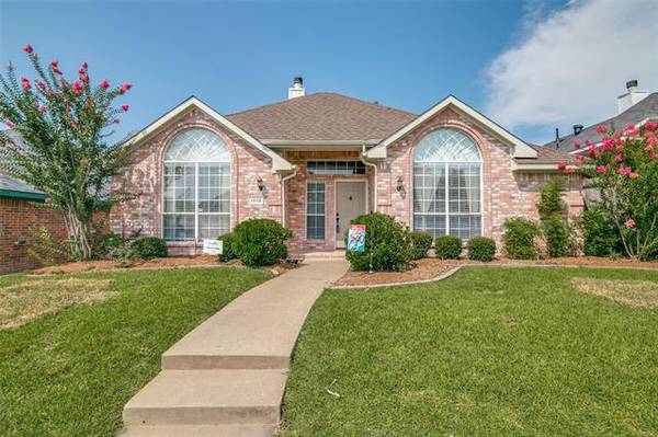 1813 Marcella Lane, Rowlett, TX 75089