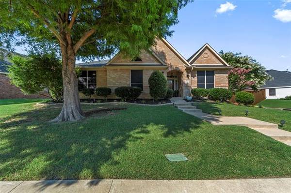 6302 Nueces Bay Drive, Rowlett, TX 75089