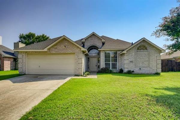 8614 Holland Avenue, Rowlett, TX 75089