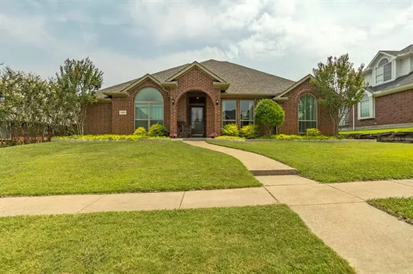 7502 Glenstone Street, Rowlett, TX 75089