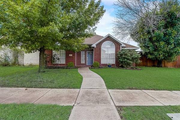 7213 Deerfield Drive, Rowlett, TX 75089