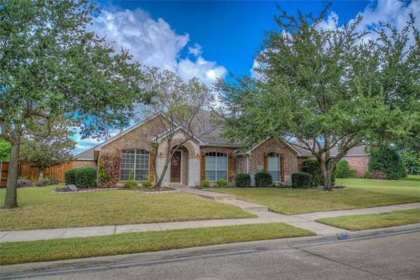 3013 Fair Oak Drive, Rowlett, TX 75089