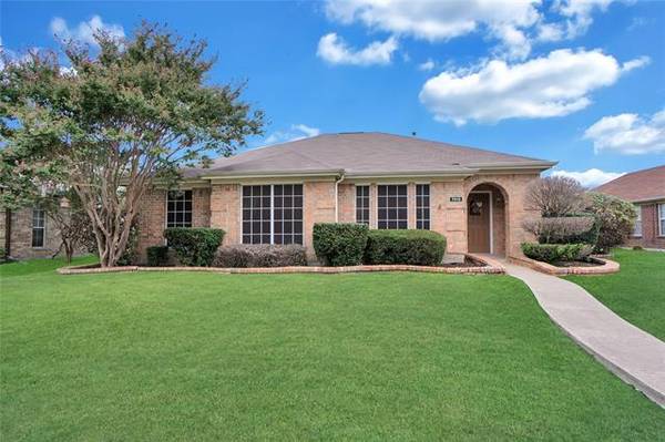 7513 Kingston Drive, Rowlett, TX 75089