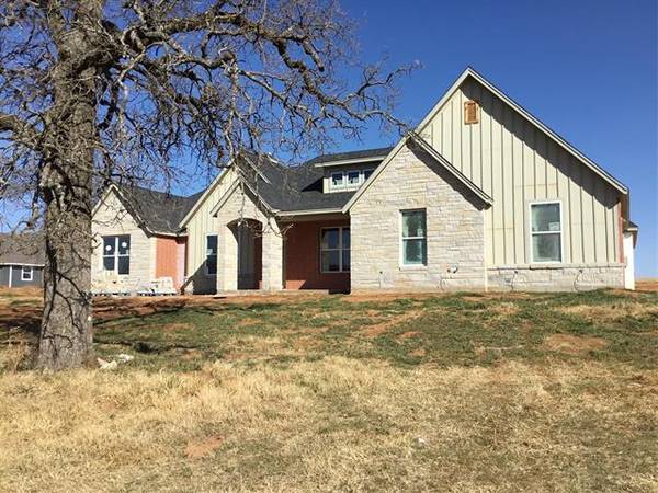 1532 Turpin Lake Road, Poolville, TX 76487