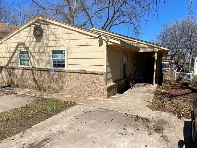 115 E Sanford Street, Arlington, TX 76011