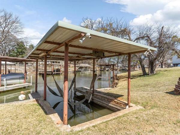 4500 E Kenwood Court, Granbury, TX 76049