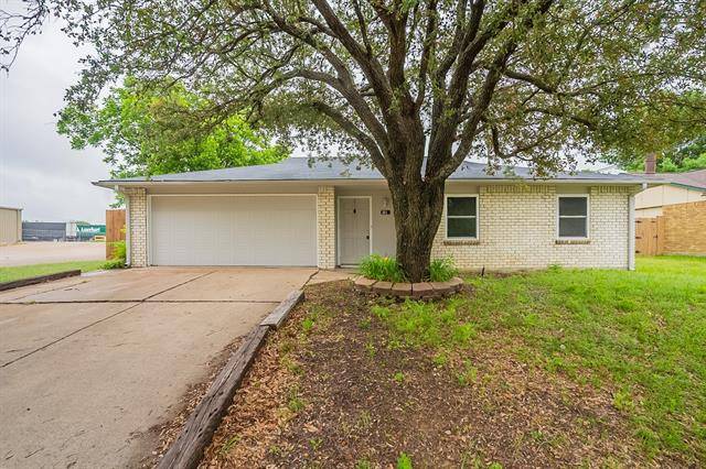 301 S Willow Street, Mansfield, TX 76063