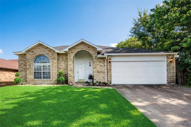 1604 Barclay Drive, Arlington, TX 76018