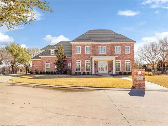 5769 Forest Highlands Drive, Fort Worth, TX 76132