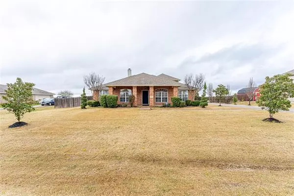 Waxahachie, TX 75167,921 Meghann Lane