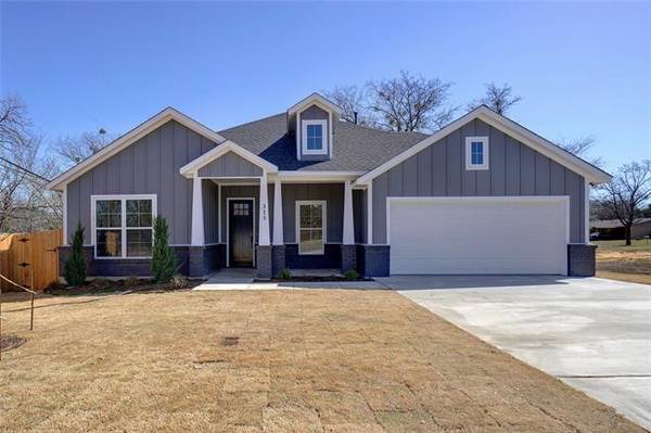 315 Mckown Drive, Mansfield, TX 76063