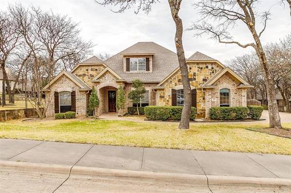 908 Kings Court, Burleson, TX 76028