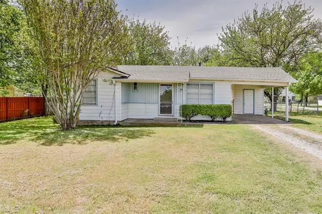 221 8th Street, Justin, TX 76247