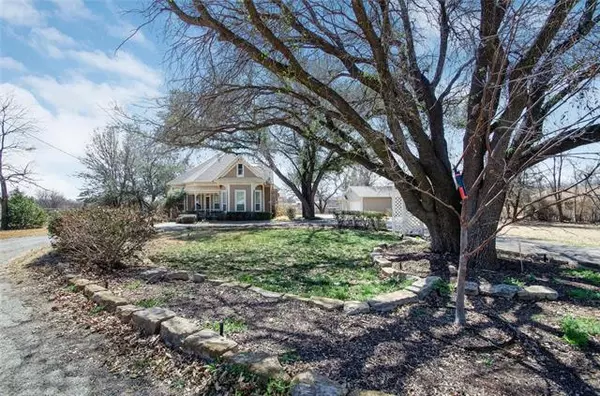 Jacksboro, TX 76458,445 W Belknap Street