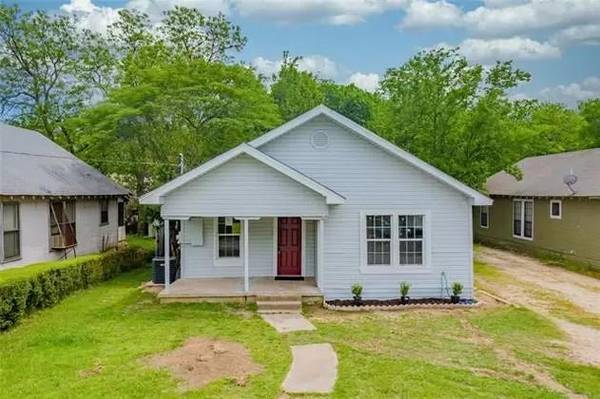 604 W Star Street, Gainesville, TX 76240