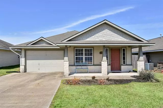 922 Crested Point Drive, College Station, TX 77845